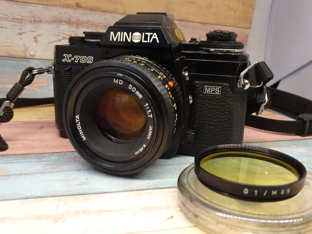 kolekcjonerski aparat analogowy MINOLTA X-700 ( MINOLTA 1.7 50MM )