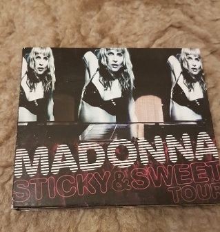 Madonna Sticky & sweet tour dvd cd