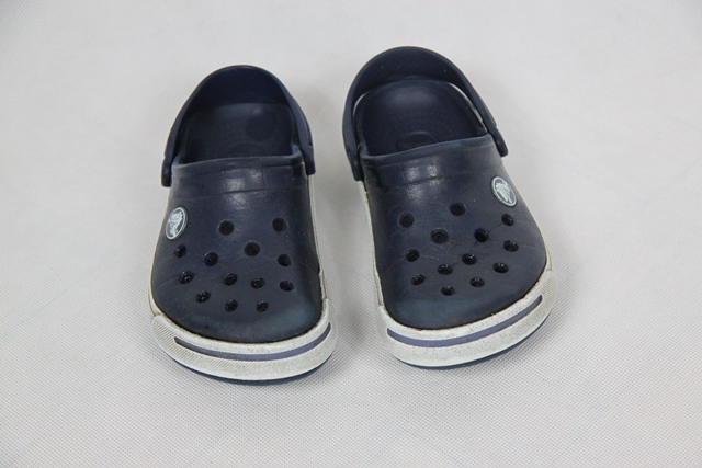 CROCS 10-11