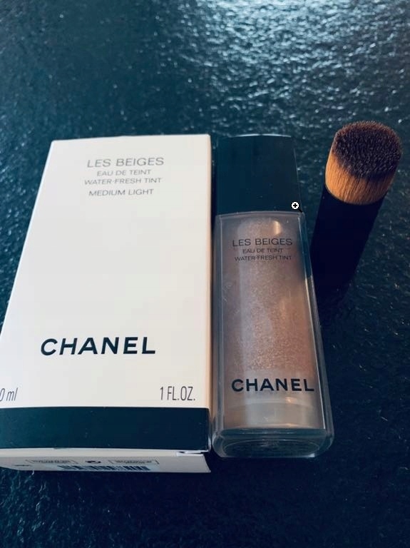 CHANEL LES BEIGES WATER FRESH TINT MEDIUM LIGHT 8144969529