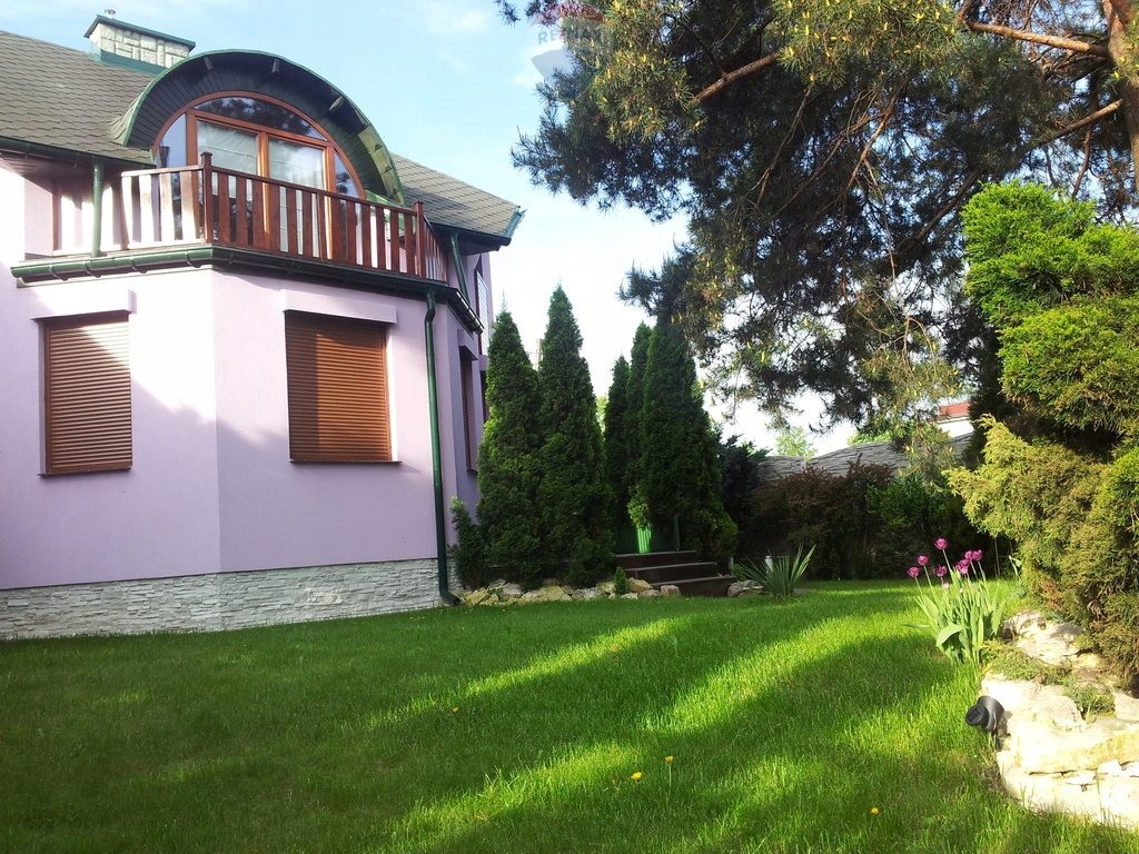 Dom, Poręba, Zawierciański (pow.), 550 m²