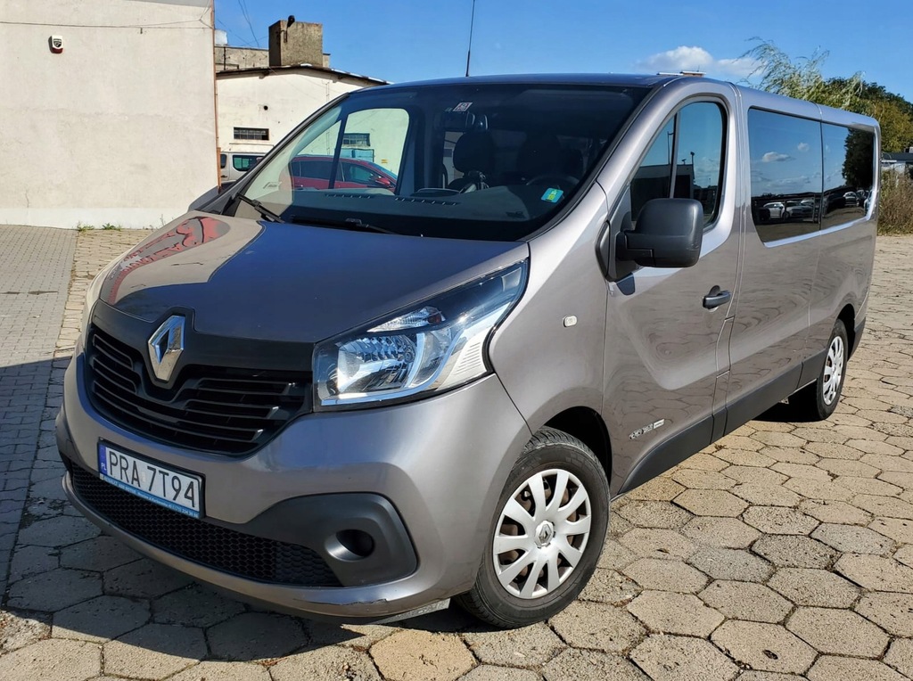 Renault Trafic 2015 1.6dci L2H1 9-osobowy