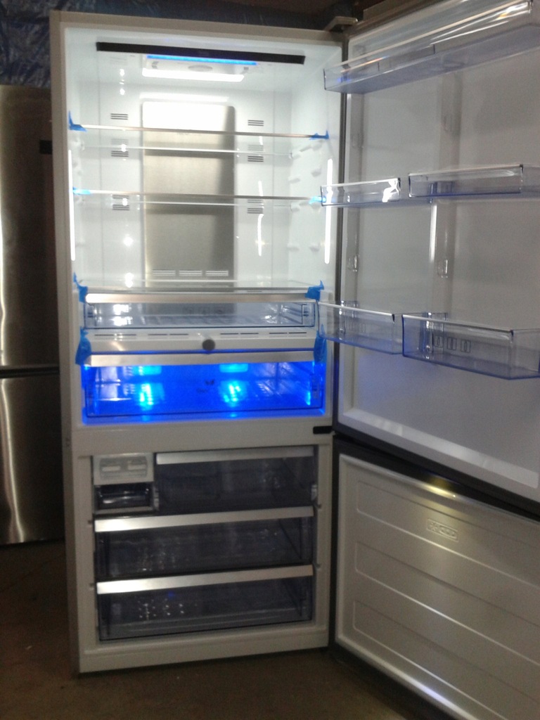 Купить BEKO RCNE 720E3VZP ICE-FREEZE INOX A++ АКЦИЯ: отзывы, фото, характеристики в интерне-магазине Aredi.ru