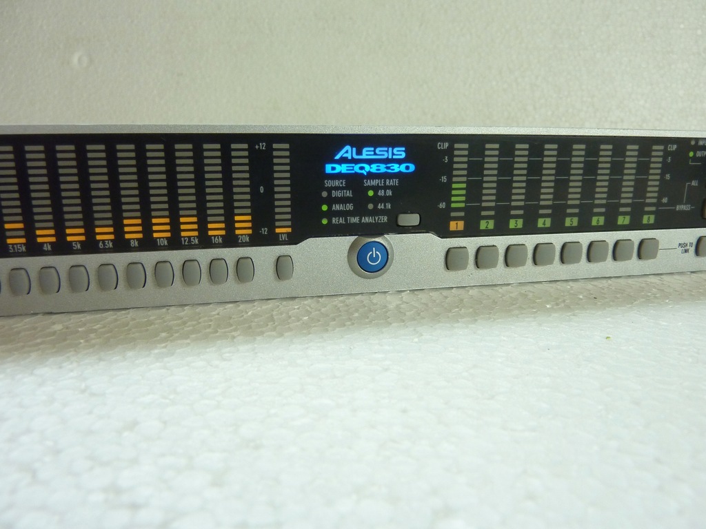 ALESIS アレシス グラフィックイコライザー DEQ830 ALESIS アレシス グラフィックイコライザー DEQ830 PA機器 動作品