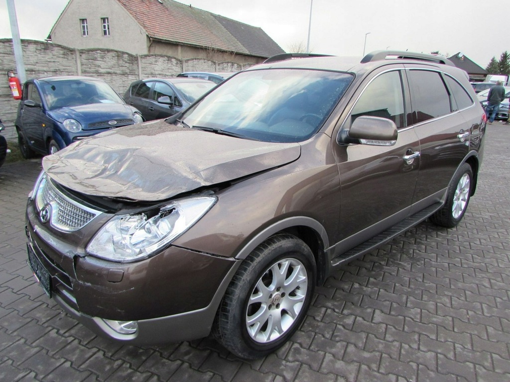 Premium Navi Automatic 4WD 7osobowy