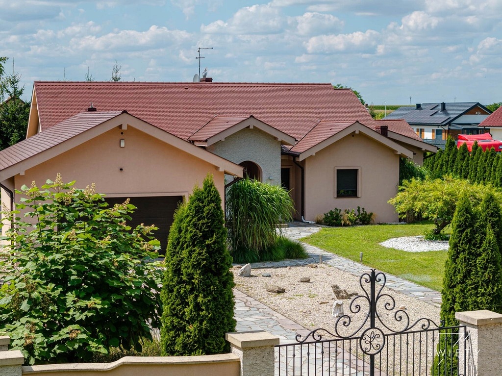 Dom, Stary Lubosz, Kościan (gm.), 283 m²