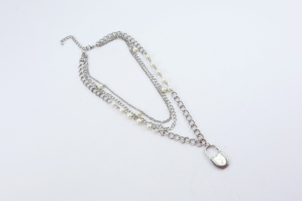 S8 Modny naszyjnik z łańcuszkami