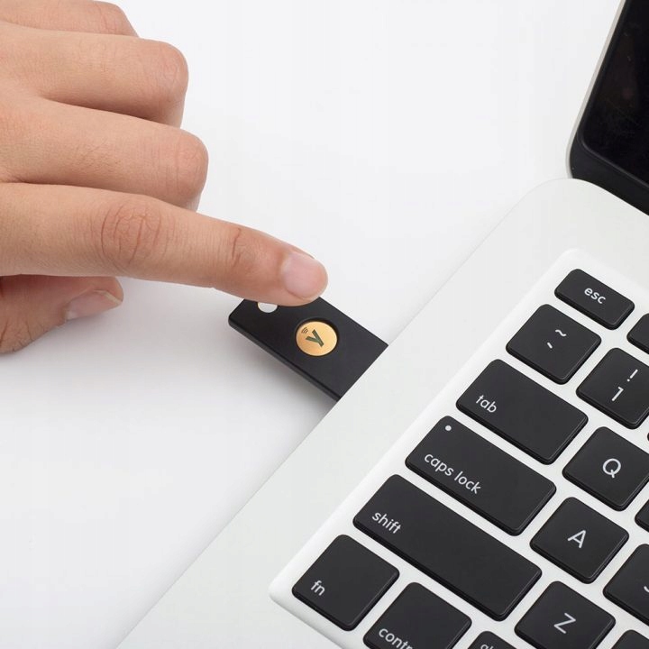 Купить Yubikey 5 NFC — USB-ключ безопасности Yubico: отзывы, фото, характеристики в интерне-магазине Aredi.ru