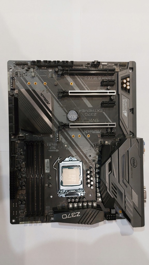 Płyta z370 Extreme 4 , procesor 9600k , G.Skill 16GB 3200 - zestaw