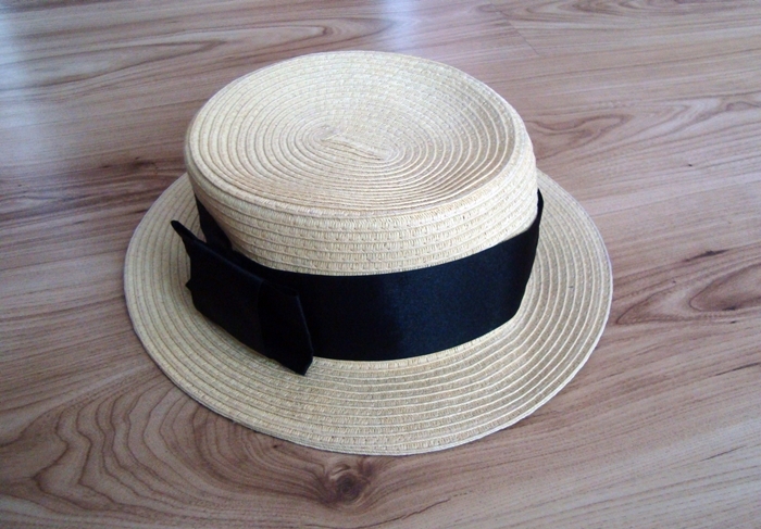 Letni kapelusz z okrągłym rondem