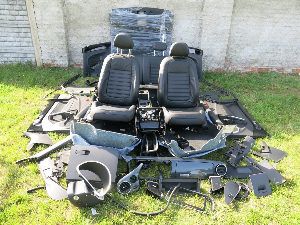 VW BEETLE 5C FOTELE SKÓRA WNĘTRZE KOMPLETNE ŚRODEK