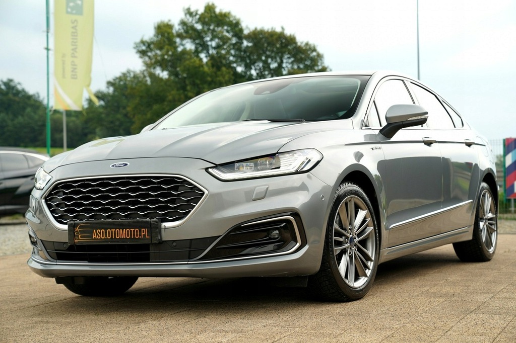 Ford Mondeo VIGNALE ful led KAMERA nawi SKÓRA