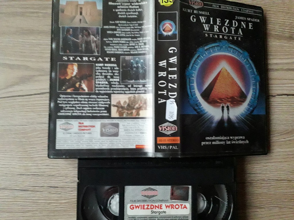 GWIEZDNE WROTA - SCIENCE FICTION - RUSSEL - KASETA - VHS