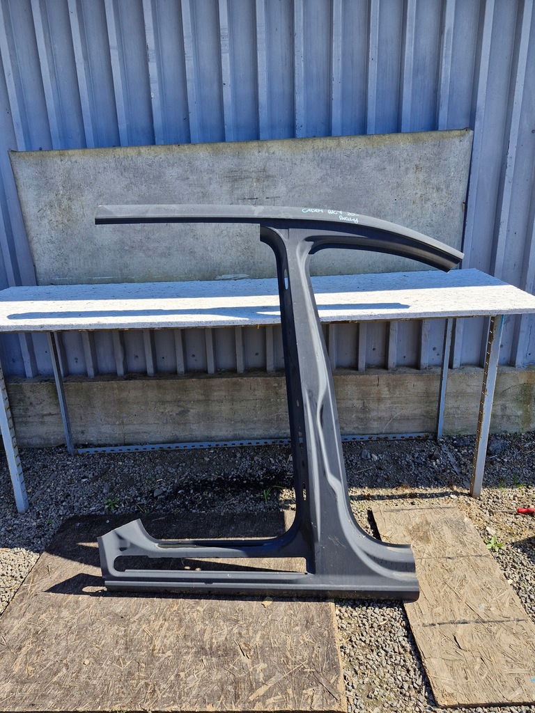 VW CADDY 2K7 20- PRÓG SŁUPEK PRAWY POSZYCIE NOWE