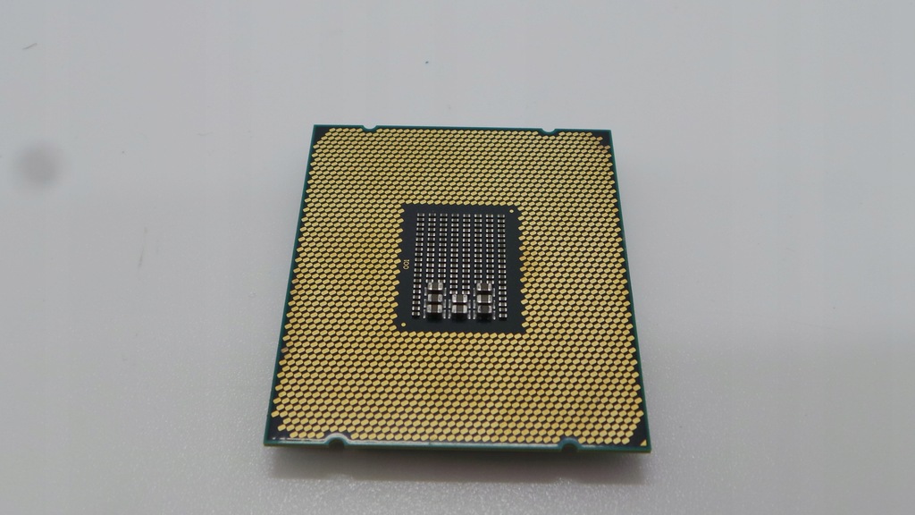 Купить Процессор Intel Xeon E5-2640v4 SR2NZ FV23% Gw.: отзывы, фото, характеристики в интерне-магазине Aredi.ru