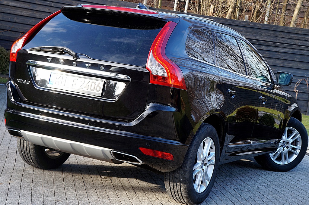 Купить VOLVO XC60 190PS SUMMUM RADAR PANO BLIS 95TKM MAX!: отзывы, фото, характеристики в интерне-магазине Aredi.ru