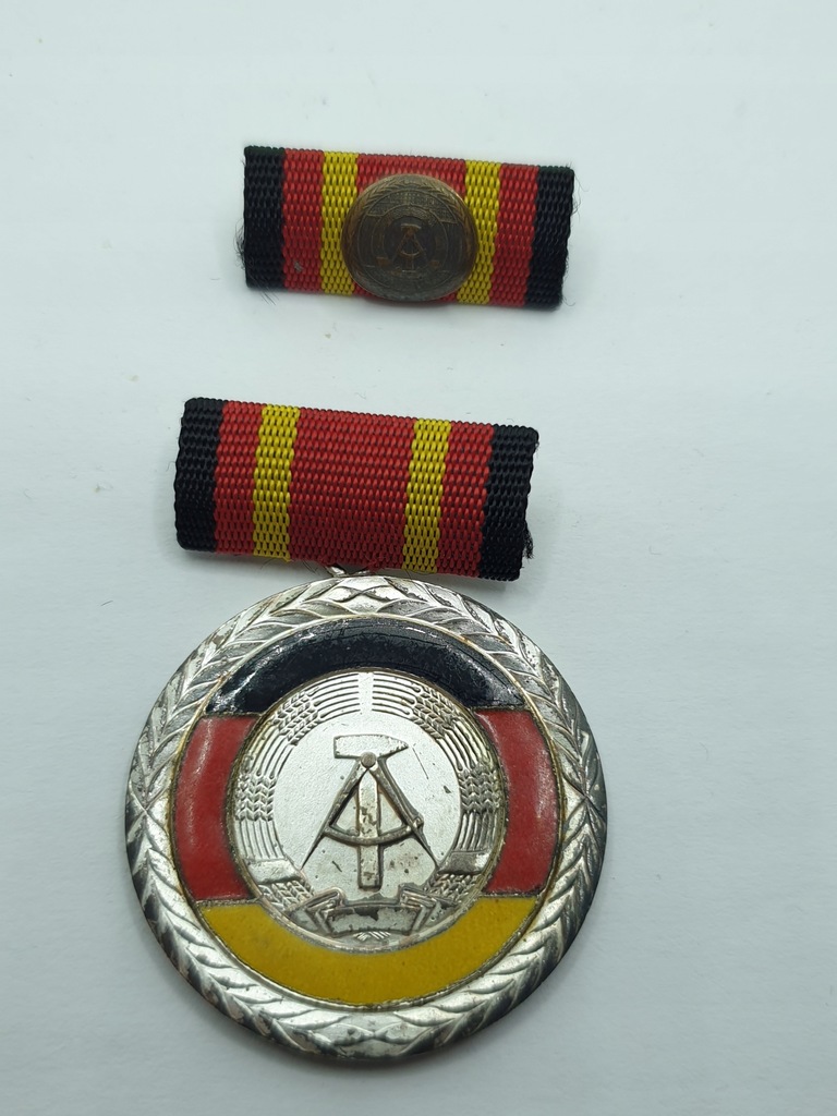 Medal Zasługi Niemieckiej Republiki Demokratycznej