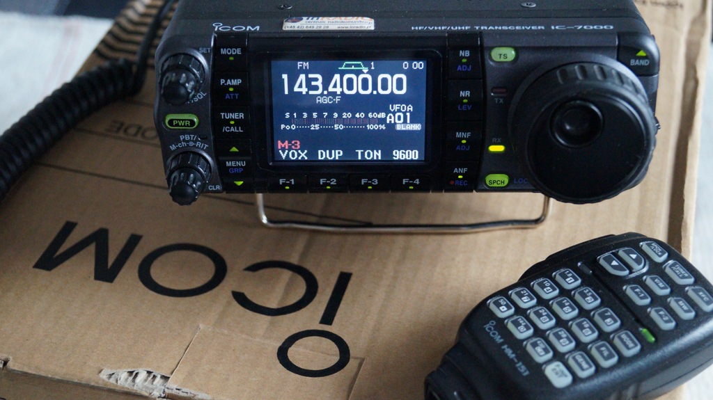 ICOM IC-7000 DSP/HF/VHF/UHF/WFM TRANSCEIVER mb,sta