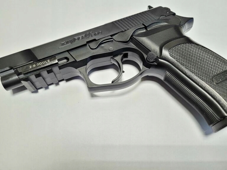 WIATRÓWKA CO2 BERSA THUNDER 9 PRO