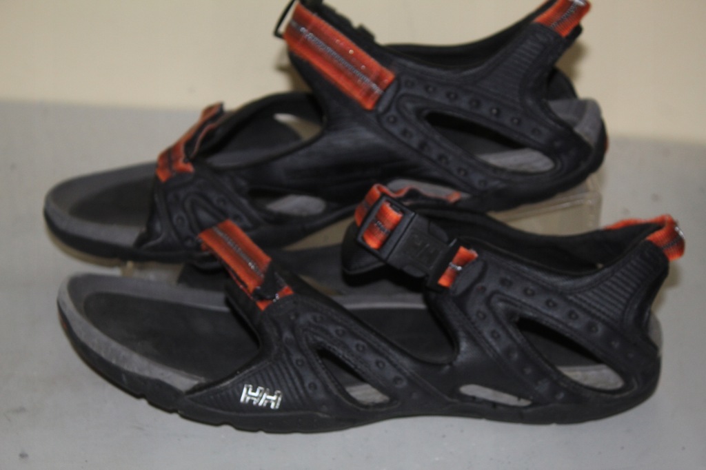 HELLY HANSEN - ROZ.44/9/28CM Z METKI