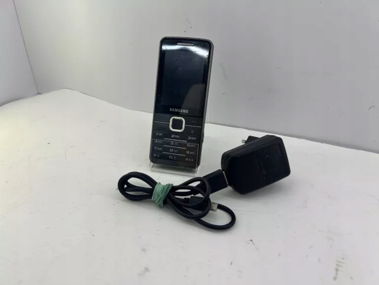 TELEFON SAMSUNG GT-S5610 NIE CZYTA SIM