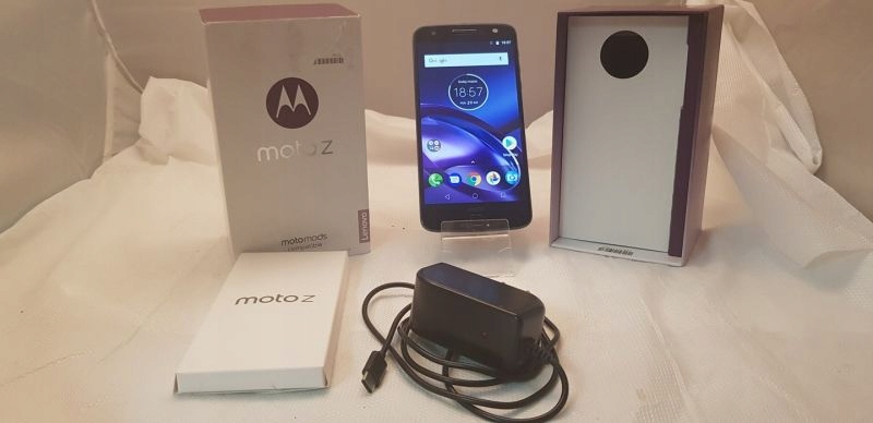 MOTOROLA MOTO Z (PRZEDNI APARAT NIE DZIAŁA)