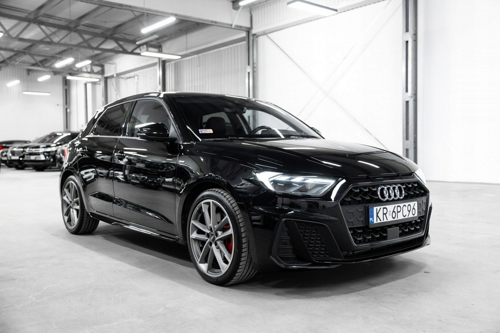 Audi A1 Sportback S line 40 TFSI 200 KM S-Tronic.
