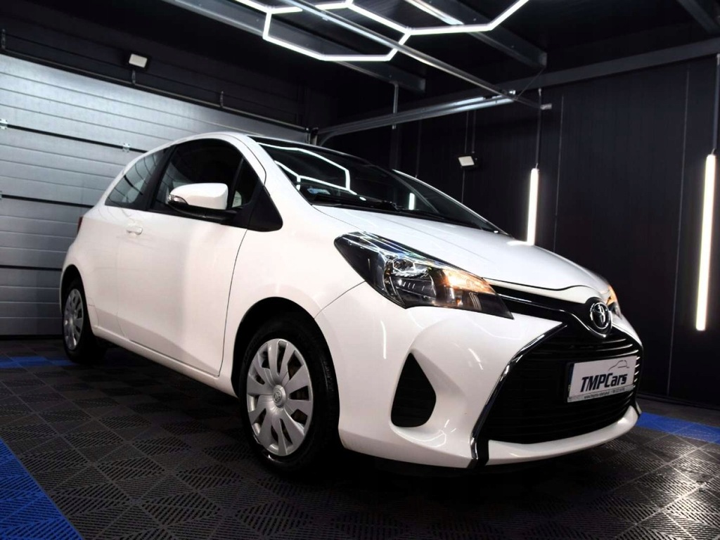 Toyota Yaris Faktura VAT23_Pelny serwis ASO_Polski salon 1.4 Diesel 90KM