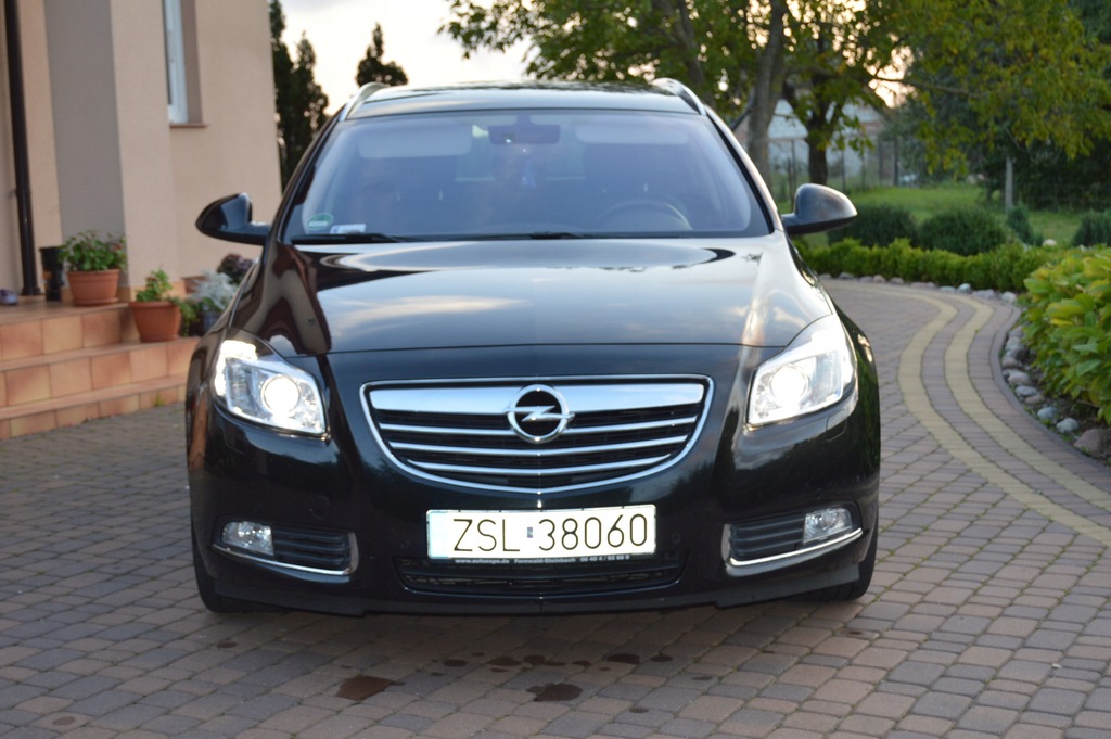 Opel Insignia SportTourer 2.0 CDTI Bi turbo 195 KM