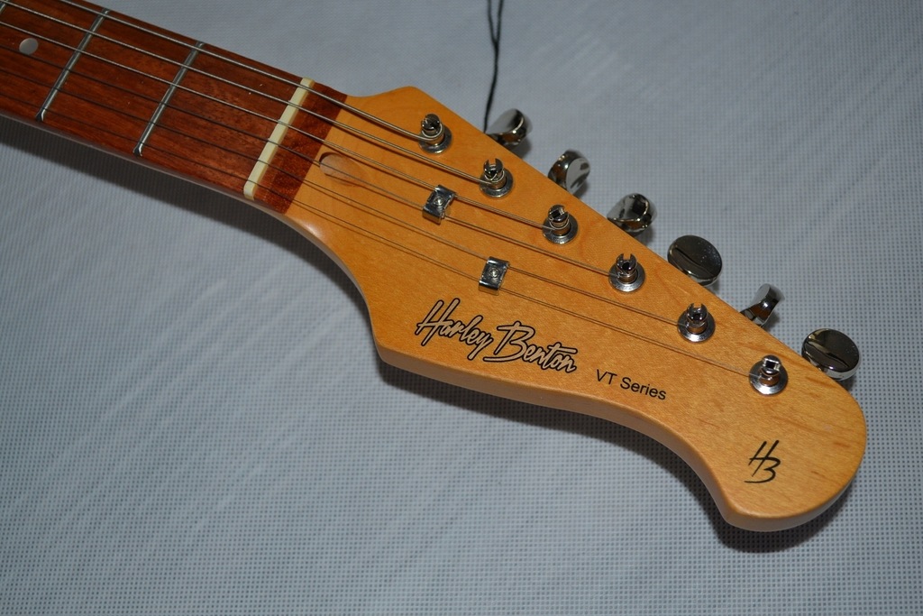 Купить ЭЛЕКТРИЧЕСКАЯ ГИТАРА HARLEY BENTON ST62 STRATOCASTER: отзывы ...