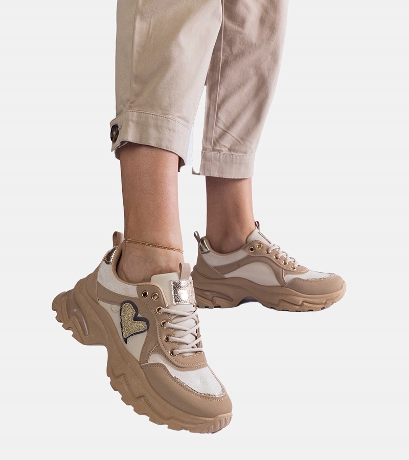 Brązowe sneakersy na platformie z serduszkiem 31076 rozmiar 41