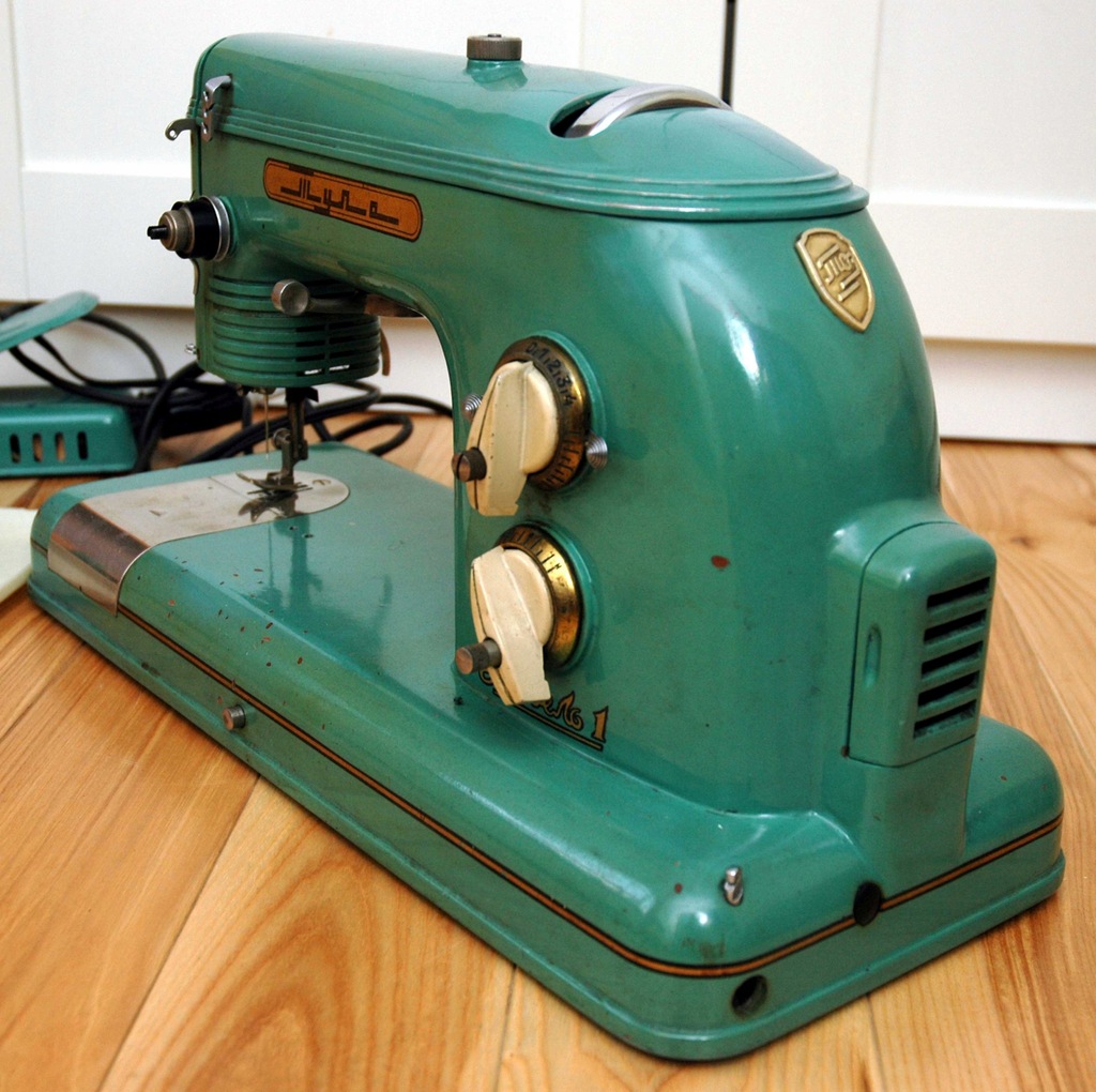 швейная машинка тула модель 1. тула 1 швейная машинка. швейная машина тула 1. тула 1 швейная машинка. швейная машина тула 1.