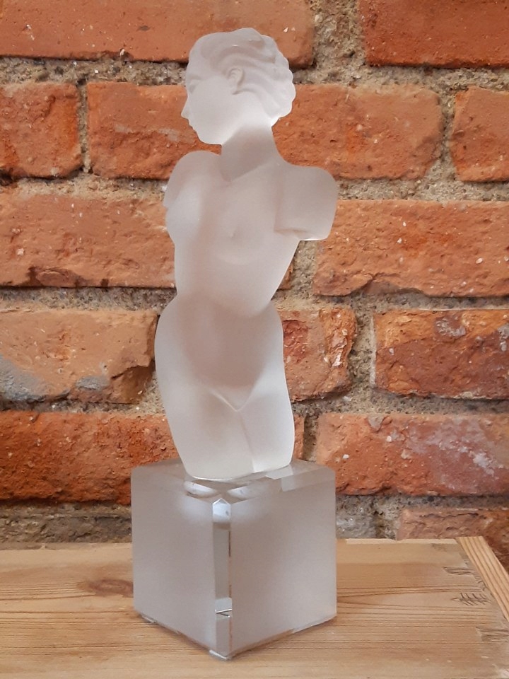 Figurka Art-Deco ELEON VON ROMMEL