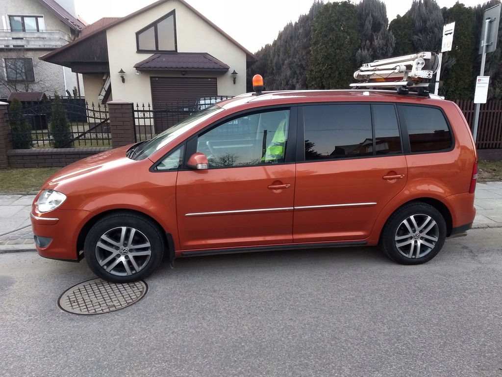 VW Touran 2.0 HIGHLINE 7 osobowe orginał /pod LPG