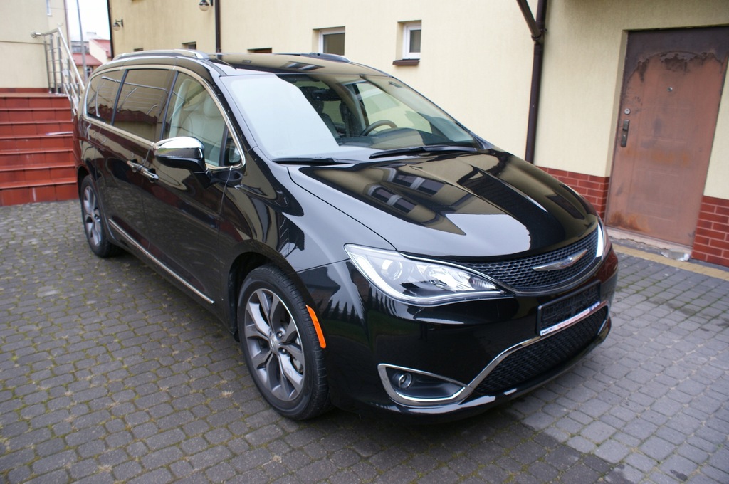 CHRYSLER PACIFICA LIMITED 2017 FAKTURA VAT 23