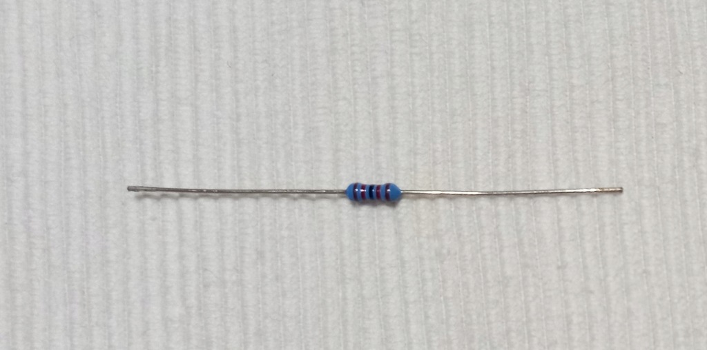 Rezystor metalizowany MR25 18,0 kom 0,6W 1%