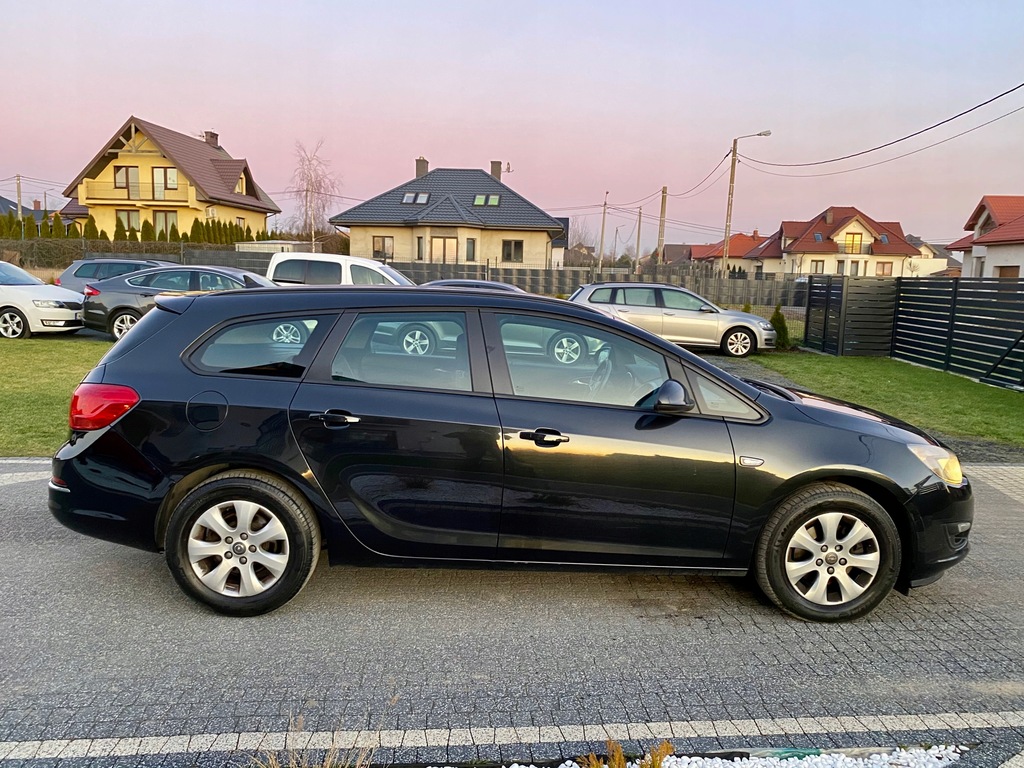 Купить ШОУ-РУМ PL OPEL ASTRA IV J CDTI 110KM ALU16 Дилерский центр NAVI: отзывы, фото, характеристики в интерне-магазине Aredi.ru