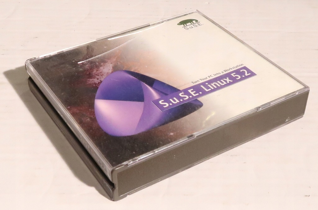 Komplet płyt CD S.u.S.E. LINUX 5.2 1998r.