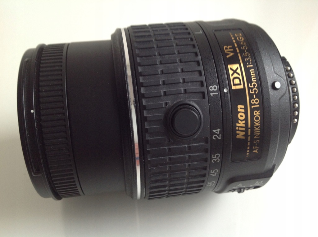 Obiektyw Nikon Nikkor AF-S DX 18-55 mm f/3.5-5.6G VR II uszkodzony