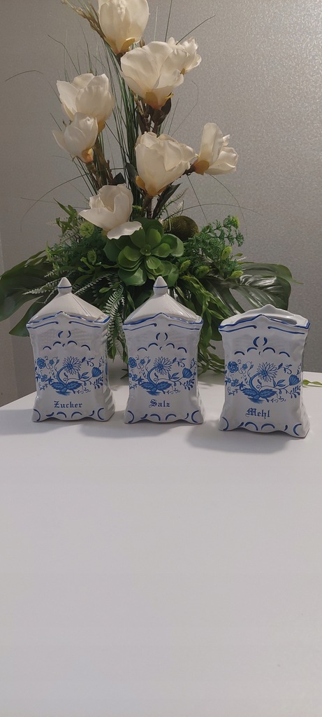 Pojemniki wzór cebulowy.