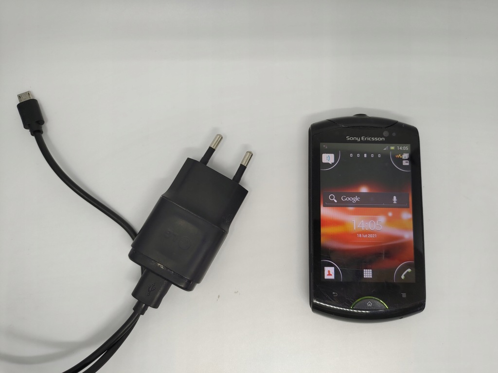 SONY ERICSSON LIVE WITH WALKMAN WT19i Sprawny B/S