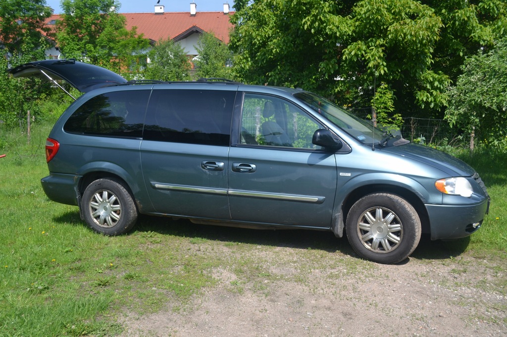 CHRYSLER TOWN AND COUNTRY 3.8 2007