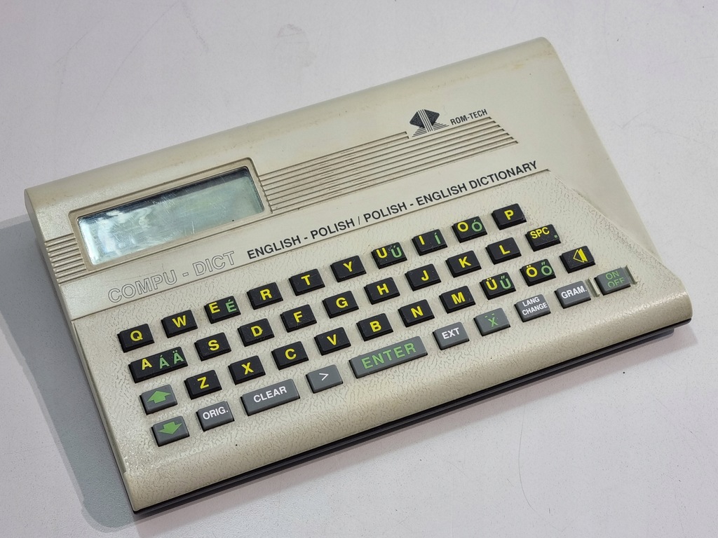TRANSLATOR ROM-TECH COMPU-DICT