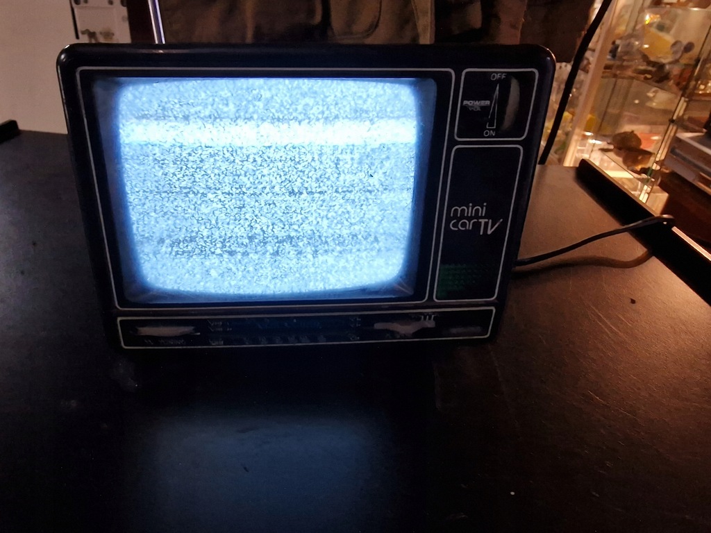Mały stary telewizor antyk SUPERTECH ACN-7200 vintage