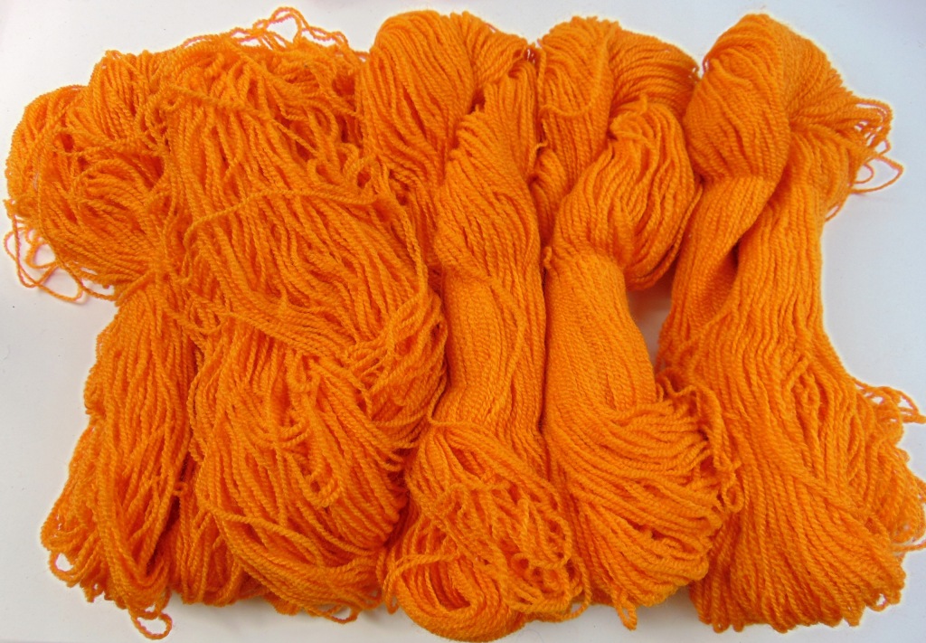 WŁÓCZKA akryl 235g / A34