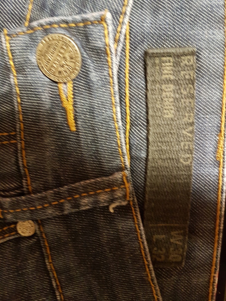 Spodnie jeansy RESERVED 30/32