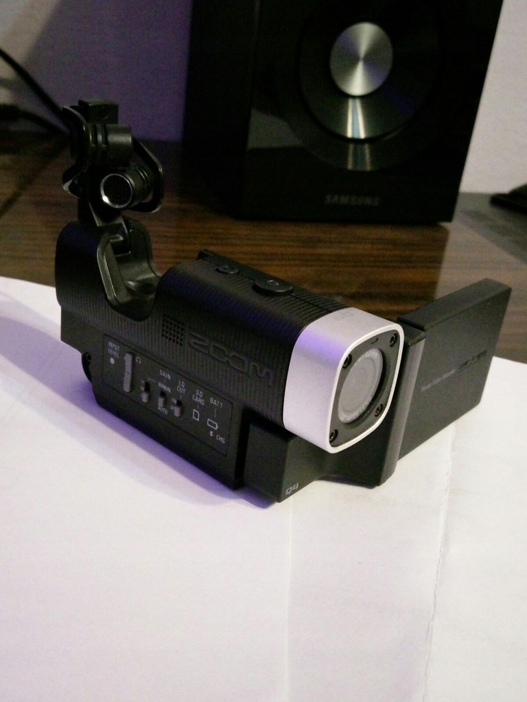 Kamera ZOOM Q4 rejestrator cyfrowy audio video HD