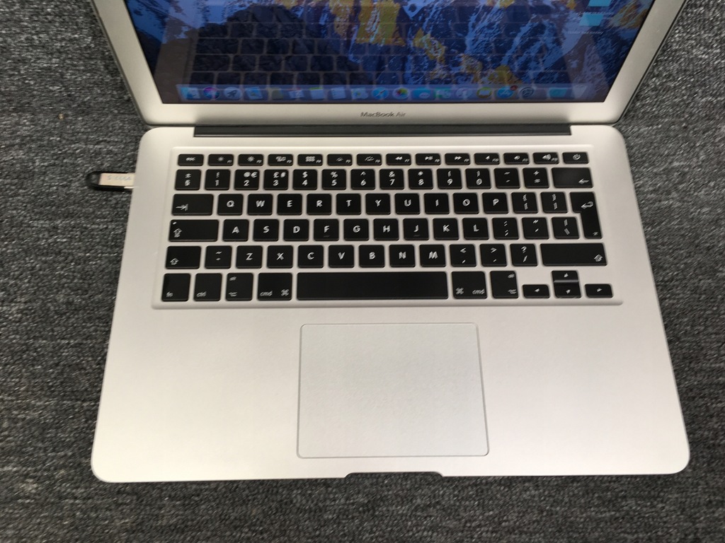 Купить MACBOOK AIR 7.2 13 i5 256SSD 8 ГБ 2015 г. GWAR KJ19: отзывы, фото, характеристики в интерне-магазине Aredi.ru