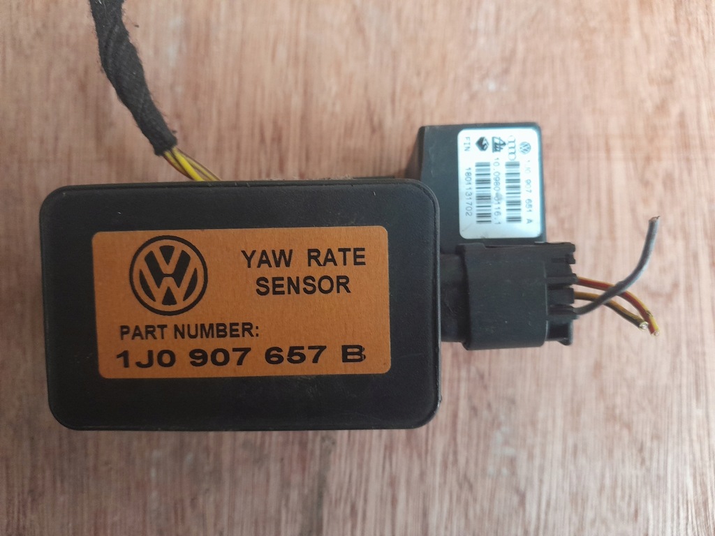 CZUJNIK SENSOR ESP VW GOLF 4 IV BORA 1J0907657B