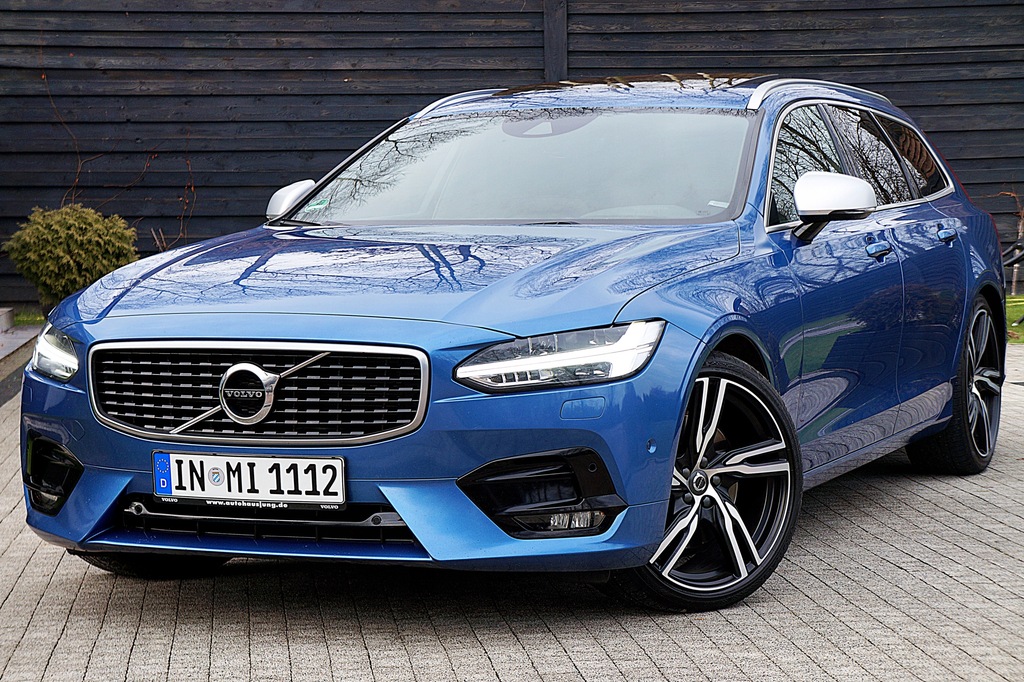 Купить V90 R-DESIGN 235PS AWD PANORAMA RADAR BLIS MAX!!!: отзывы, фото, характеристики в интерне-магазине Aredi.ru